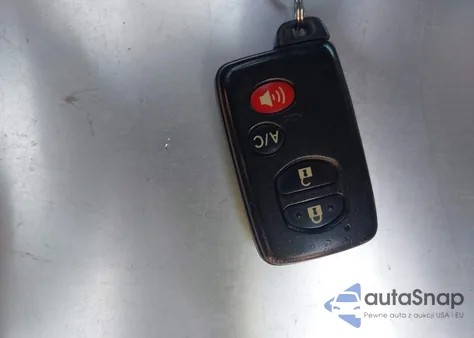 2011 Toyota Prius Four z USA, uszkodzony, nr VIN JTDKN3DU4B0317825